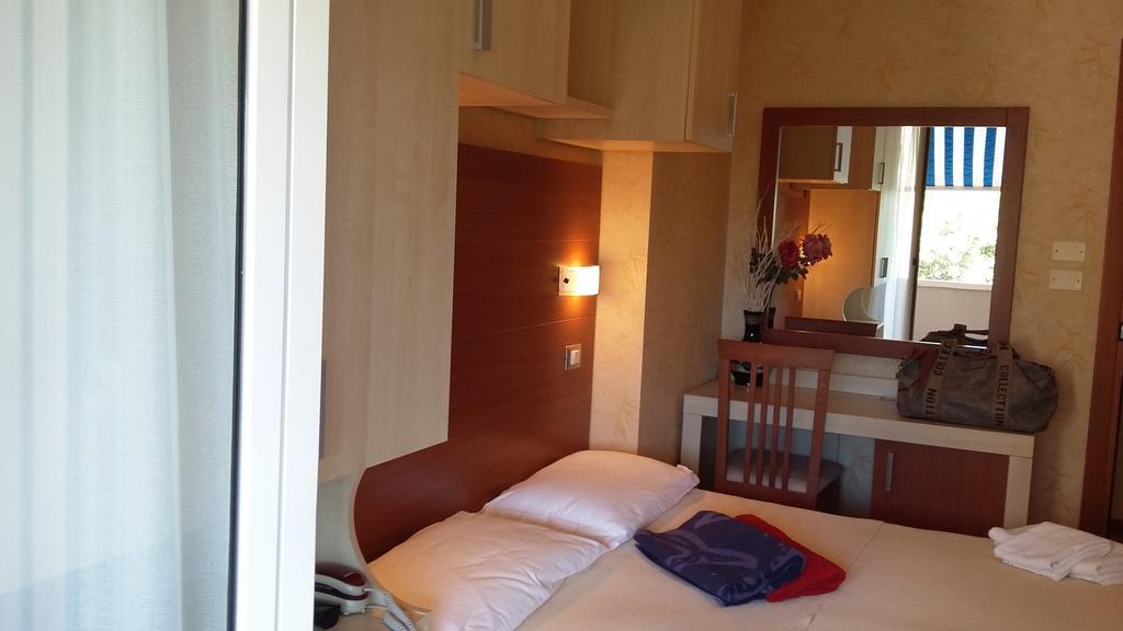 Hotel Condor มิลาโน แมริตทิมา ภายนอก รูปภาพ