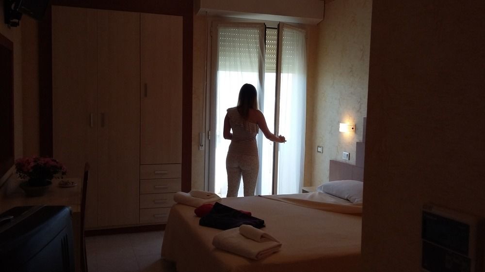 Hotel Condor มิลาโน แมริตทิมา ภายนอก รูปภาพ