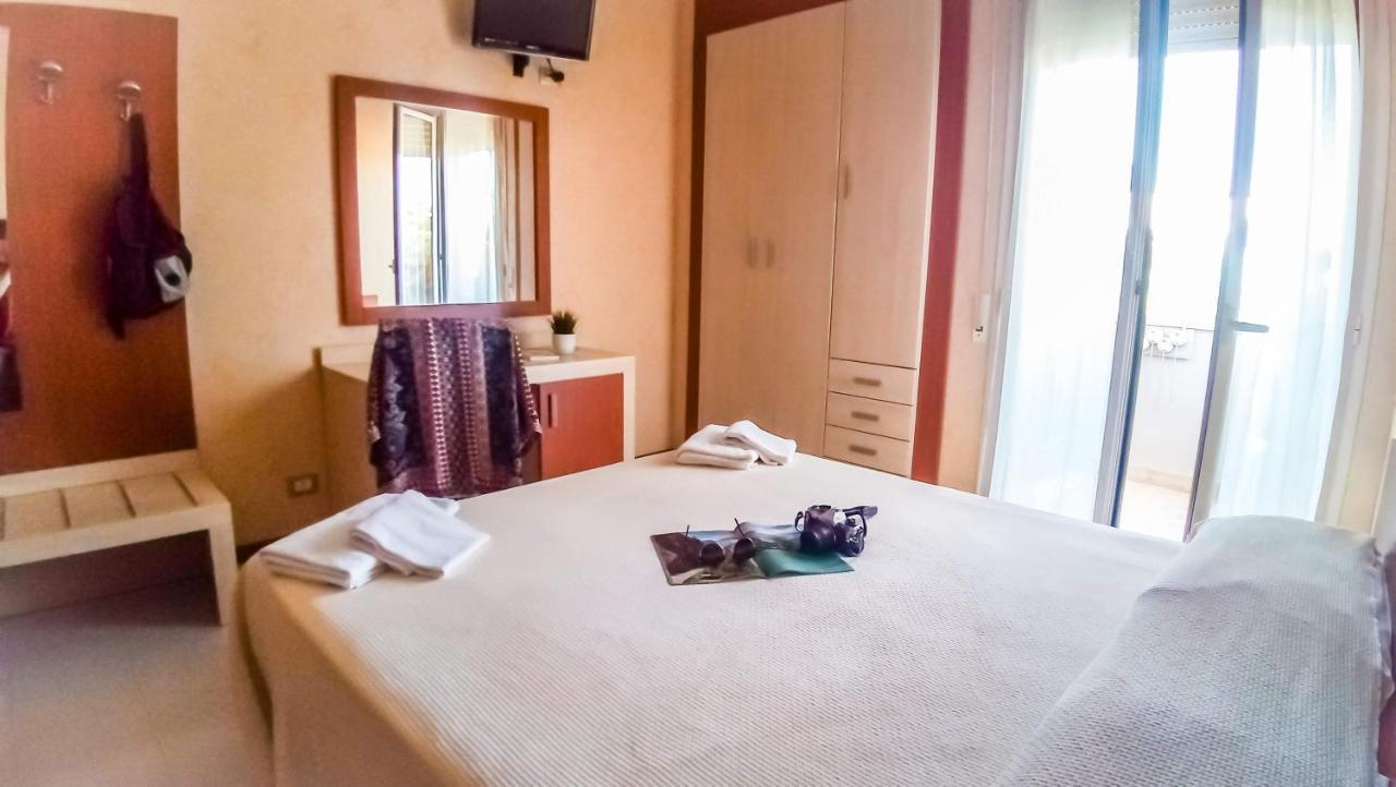 Hotel Condor มิลาโน แมริตทิมา ภายนอก รูปภาพ